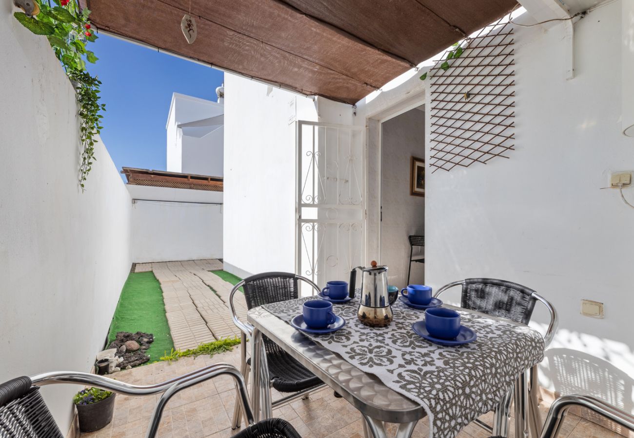Apartment in Playa Honda - Casa Donna