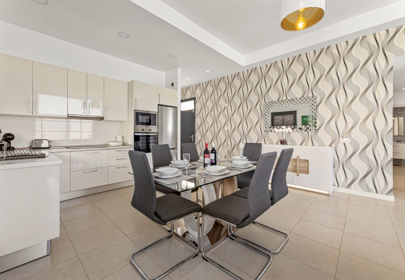 Villa in Playa Blanca - Villa La Sombrera