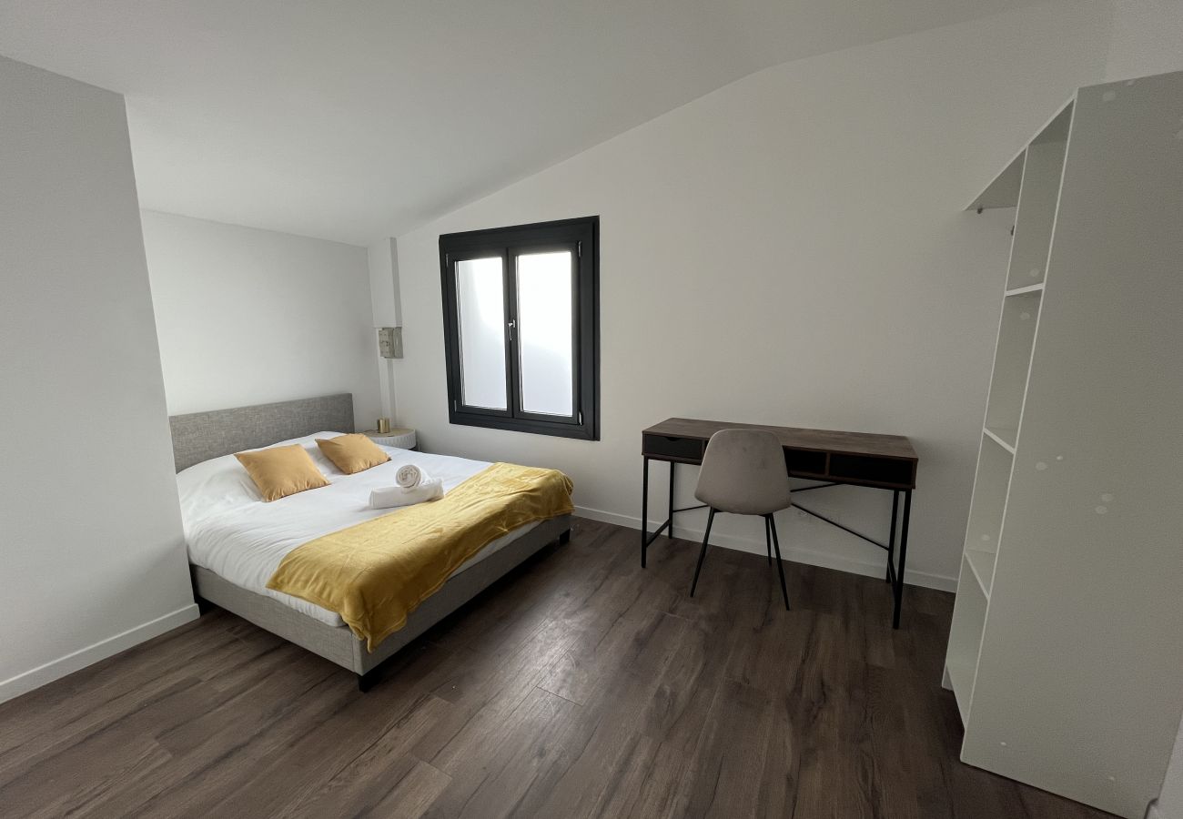 Apartment in Le Mans - Le Galant - Terrasse - 16 pers. - Rêve au Mans