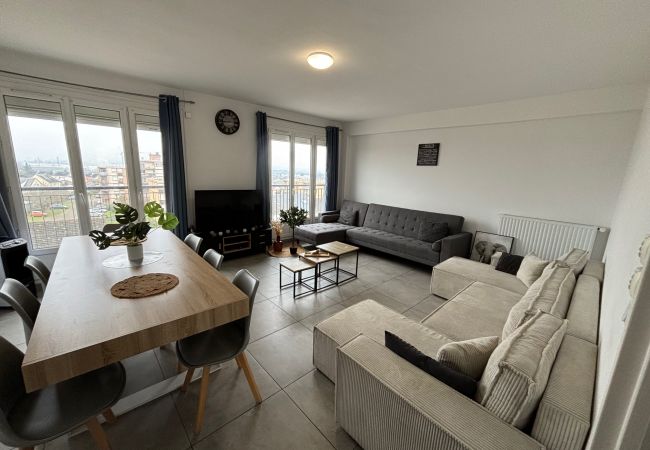 Apartment in Le Mans - Le Podium - 9pers - Circuit Bugatti - Rêve au Mans Apartment in Le Mans - Le Podium - 9pers - Circuit Bugatti - Rêve au Mans