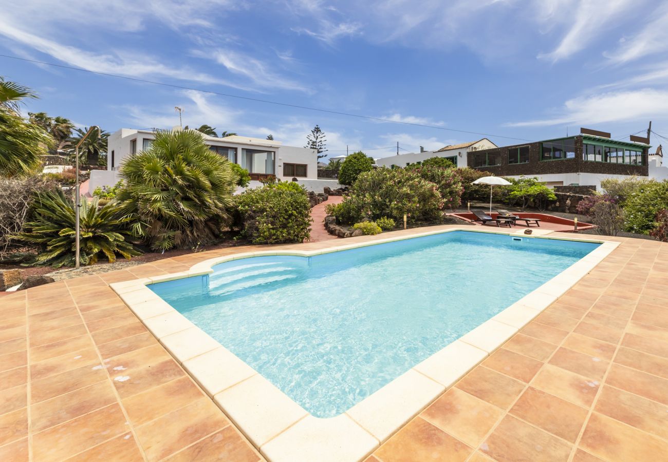 Apartment in Las Breñas - Tingafa - Apartamento rural con piscina