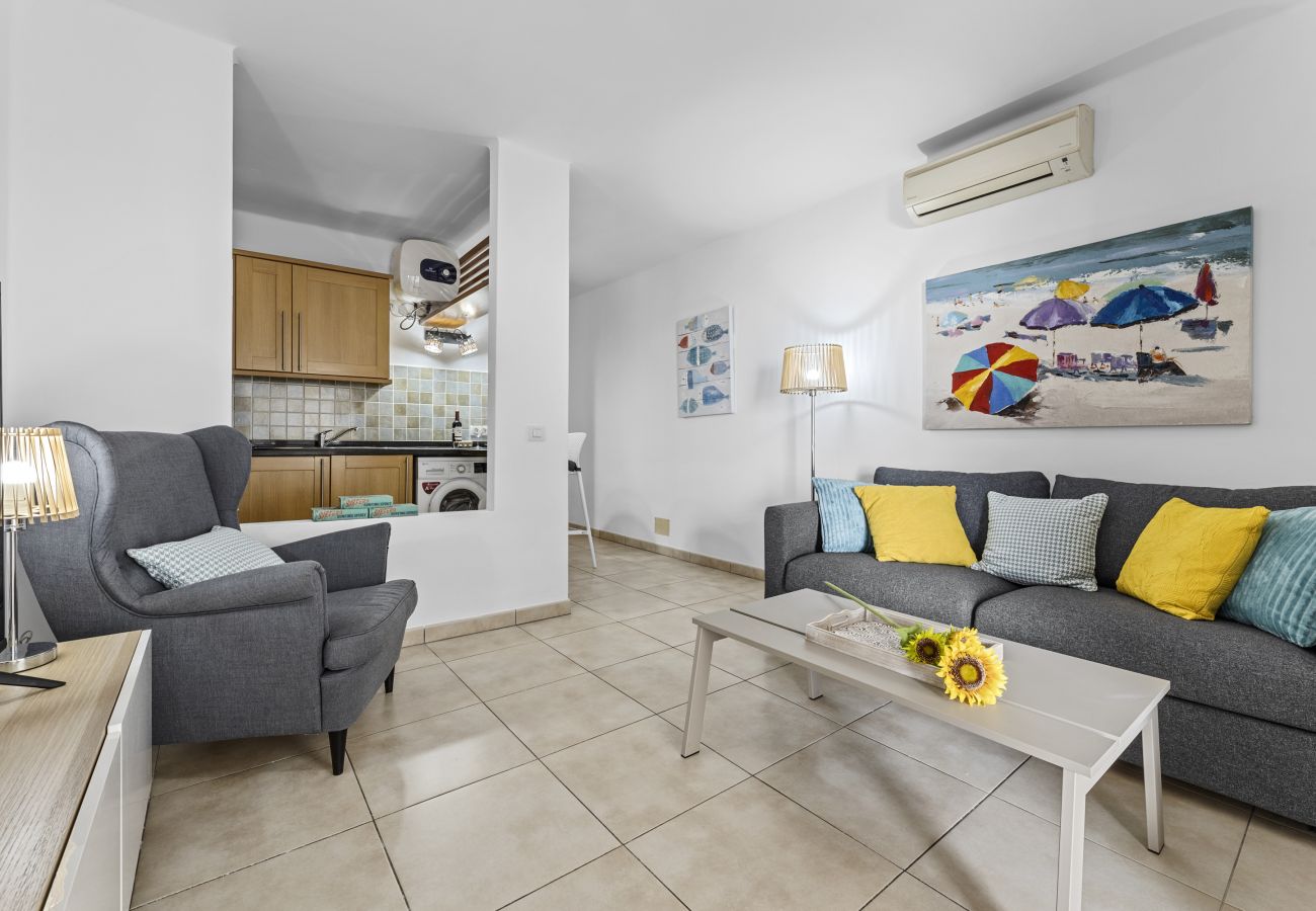 Apartment in Puerto del Carmen - Hola Arnage