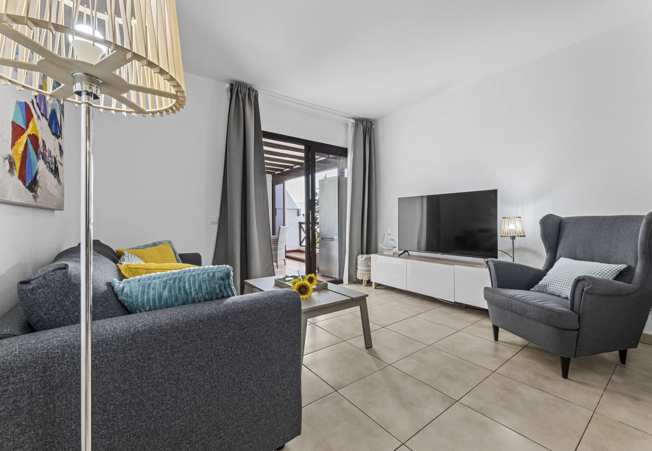 Apartment in Puerto del Carmen - Hola Arnage