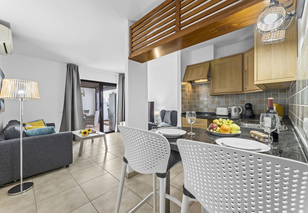 Apartment in Puerto del Carmen - Hola Arnage