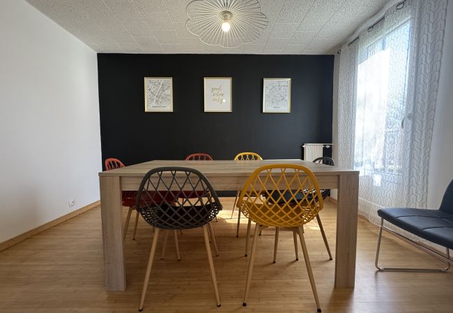 Apartment in Le Mans - L'Olympique - Parking - 4p - Rêve au Mans Apartment in Le Mans - L'Olympique - Parking - 4p - Rêve au Mans