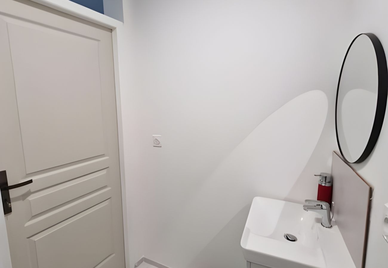 Apartment in Ecommoy - Le Repère des Pilotes - Gare - 11 p - Rêve au Mans