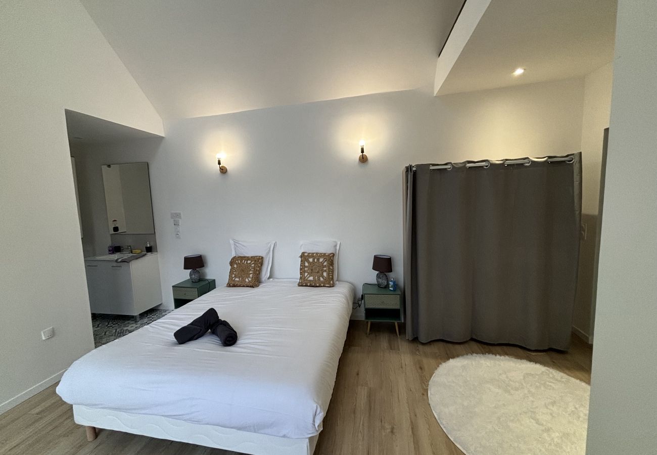 Apartment in Ecommoy - Le Repère des Pilotes - Gare - 11 p - Rêve au Mans