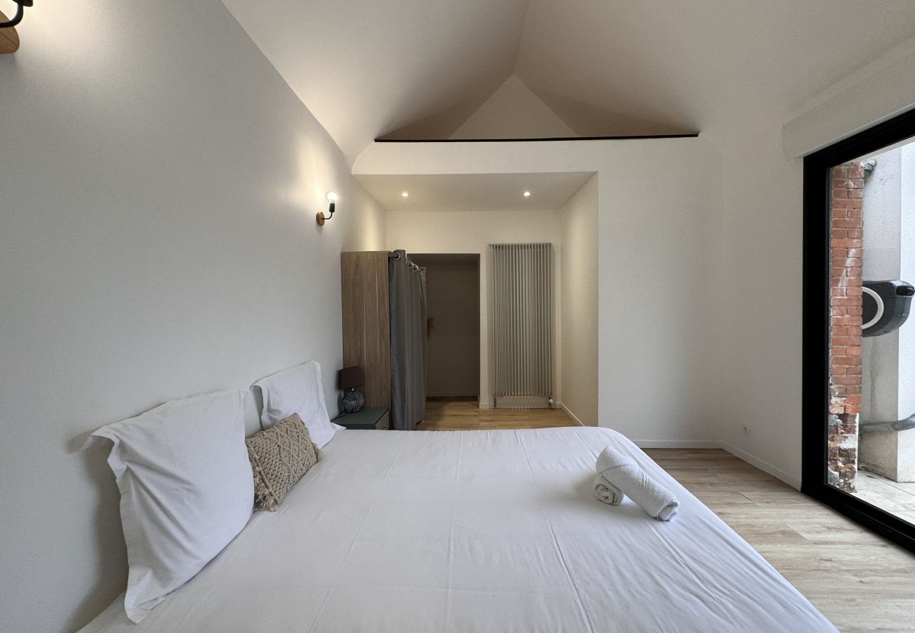 Apartment in Ecommoy - Le Repère des Pilotes - Gare - 11 p - Rêve au Mans