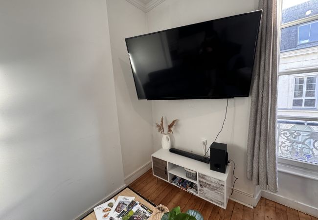 Apartment in Ecommoy - Le Central - Proche du Circuit - 5 pers. - Rêve au Mans Apartment in Ecommoy - Le Central - Proche du Circuit - 5 pers. - Rêve au Mans