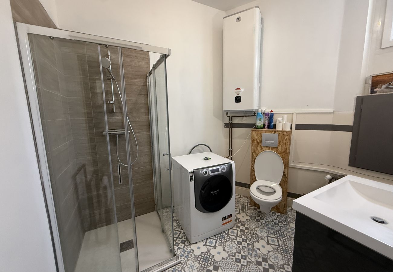 Apartment in Ecommoy - Le Central - Proche du Circuit - 5 pers. - Rêve au Mans