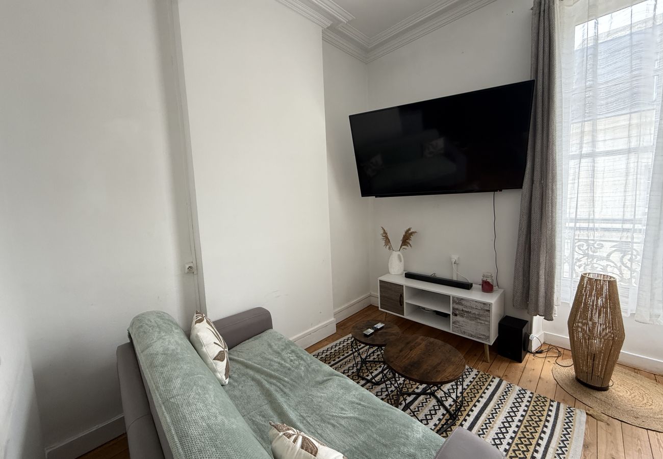 Apartment in Ecommoy - Le Central - Proche du Circuit - 5 pers. - Rêve au Mans