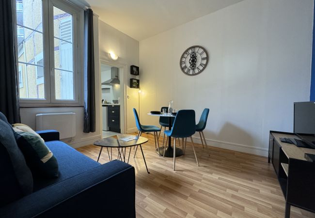 Apartment in Le Mans - Van Gogh Home - Centre - 4p - Rêve au Mans Apartment in Le Mans - Van Gogh Home - Centre - 4p - Rêve au Mans