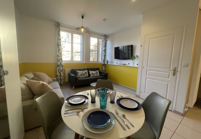 Apartment in Le Mans - The Central's Pearl - Centre-ville - 6 pers. - Rêve au Mans Apartment in Le Mans - The Central's Pearl - Centre-ville - 6 pers. - Rêve au Mans