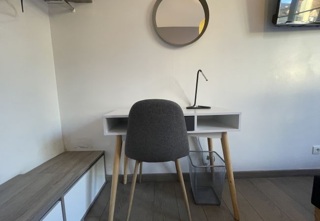 Apartment in Le Mans - The Central's Pearl - Centre-ville - 6 pers. - Rêve au Mans Apartment in Le Mans - The Central's Pearl - Centre-ville - 6 pers. - Rêve au Mans