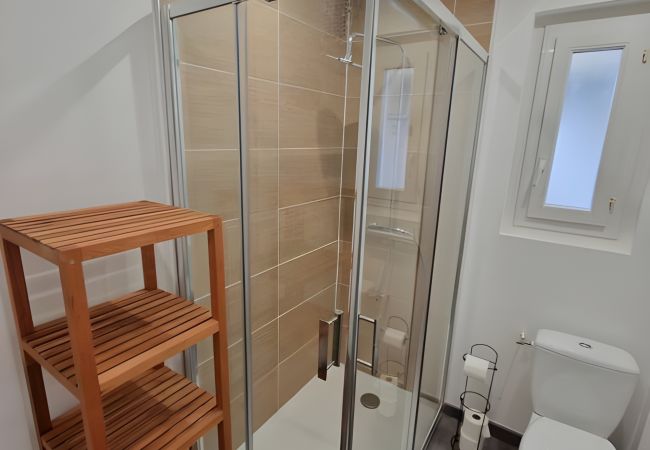 Apartment in Le Mans - Le Lotus - Centre-ville - 4 pers. - Rêve au Mans Apartment in Le Mans - Le Lotus - Centre-ville - 4 pers. - Rêve au Mans