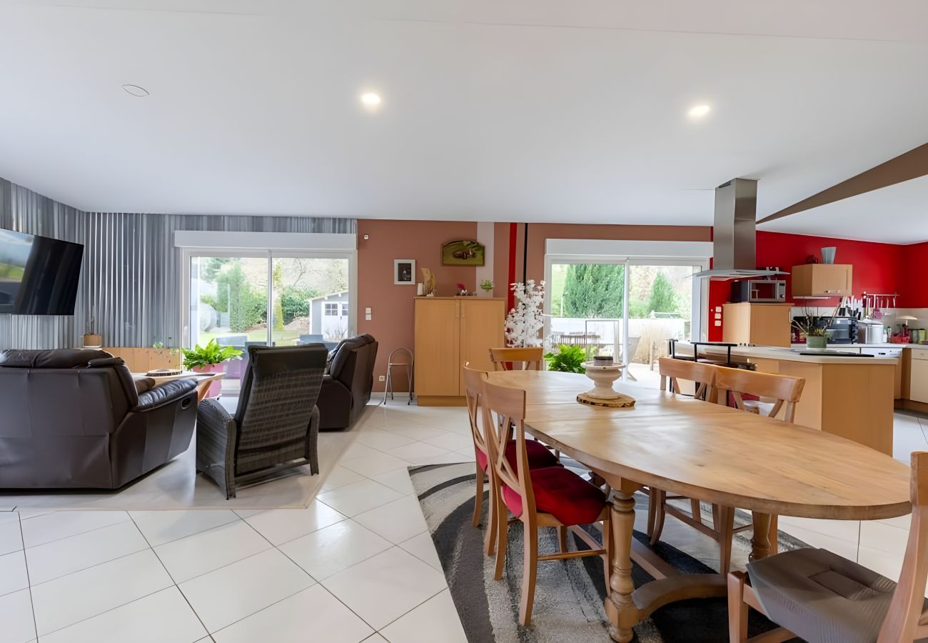 House in Guécélard - Le Bois d'Ourne - Piscine - 7 pers. - Rêve au Mans