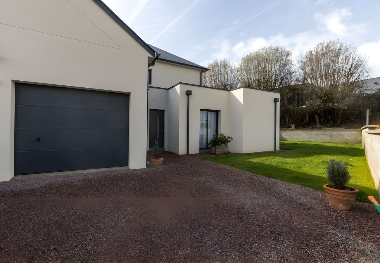 Villa in La Bazoge - Cassiopée - Jacuzzi - 8 pers. - Rêve au Mans