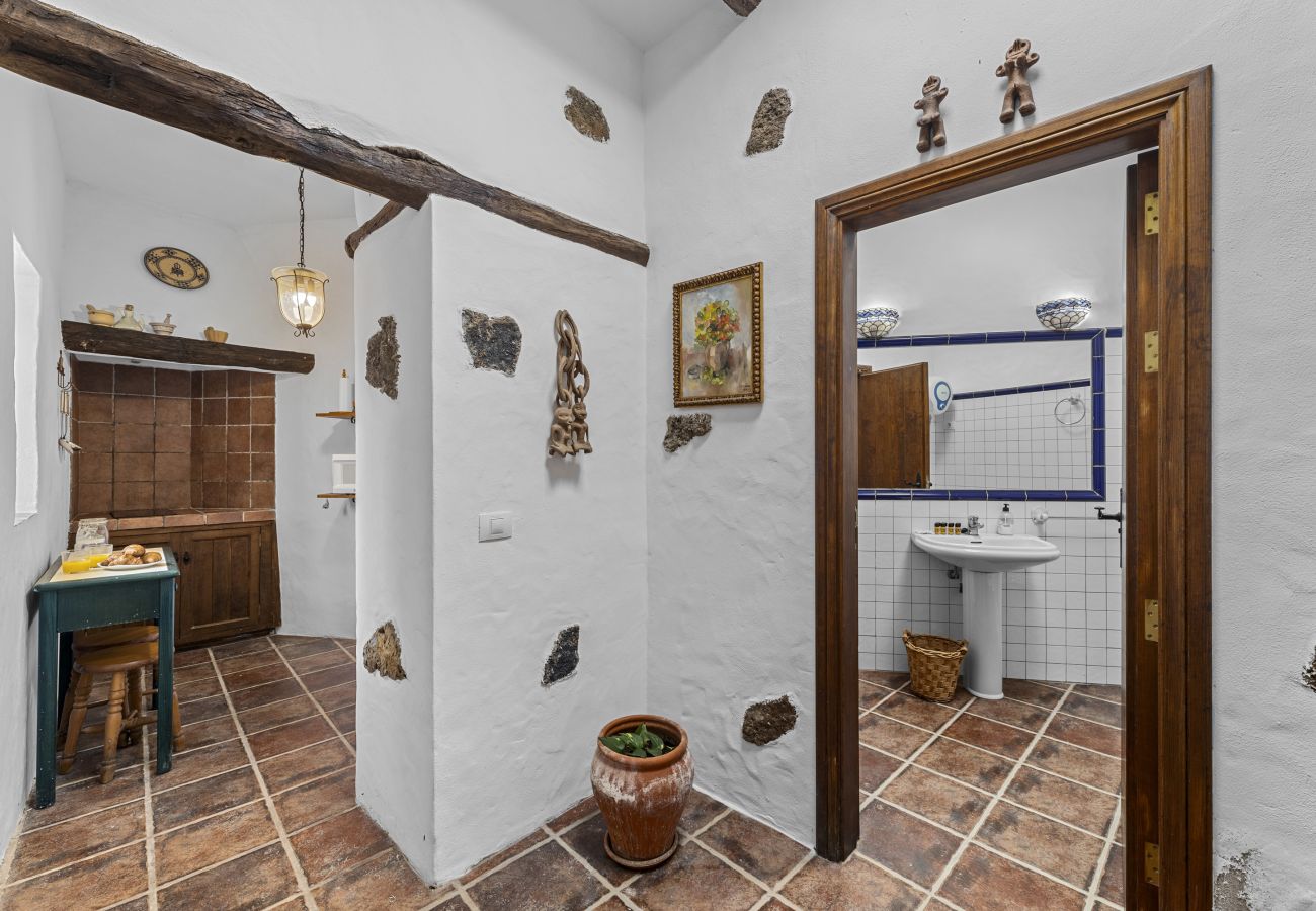 Cottage in La Vegueta - Casa El Burro | Rural House in Lanzarote - Spain