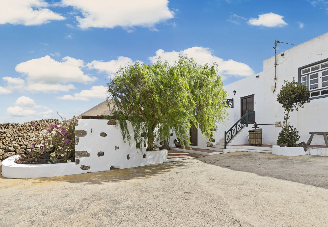 Cottage in La Vegueta - Casa El Burro | Rural House in Lanzarote - Spain