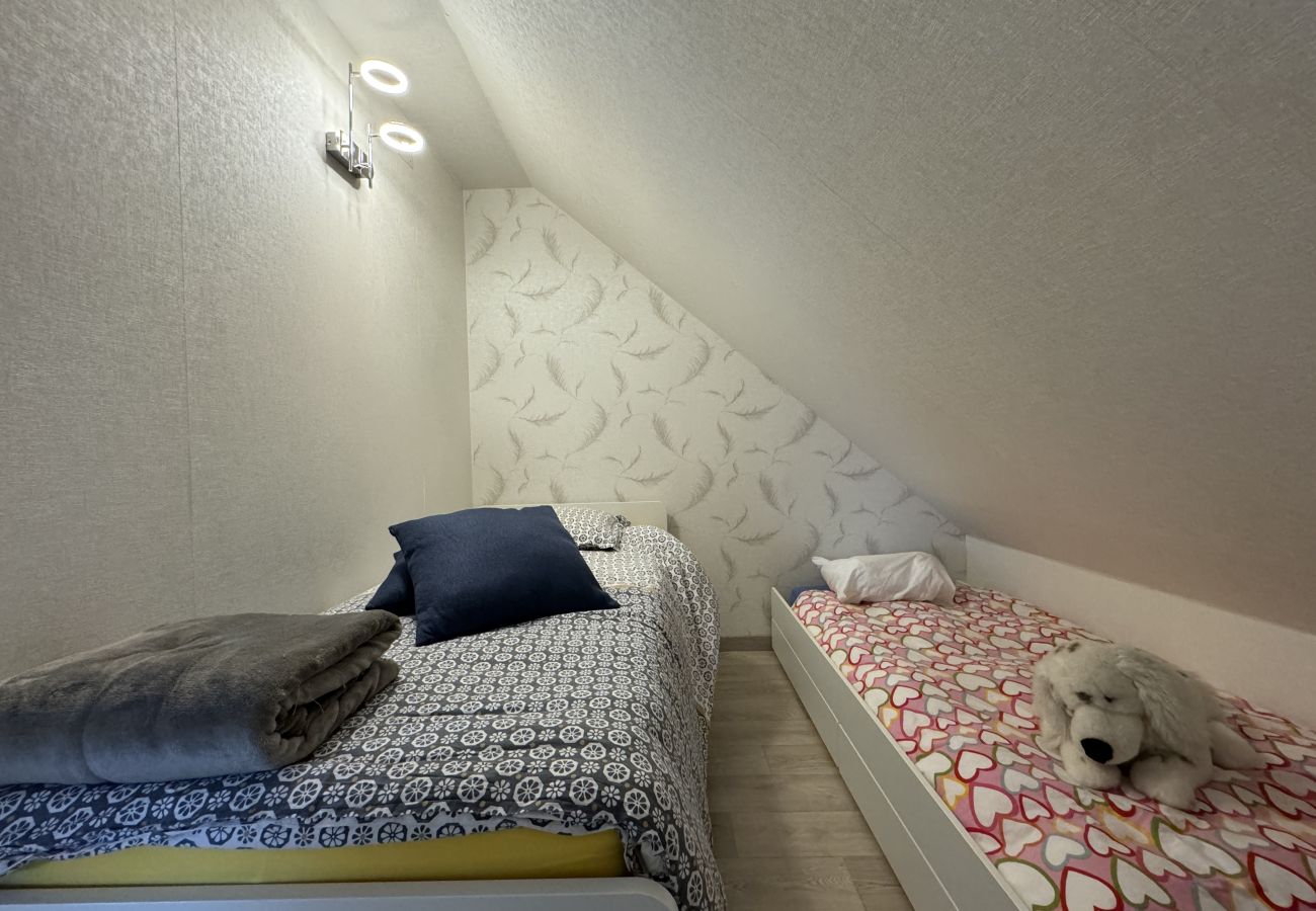 House in Saint-Gervais-en-Belin - La Villa des roses