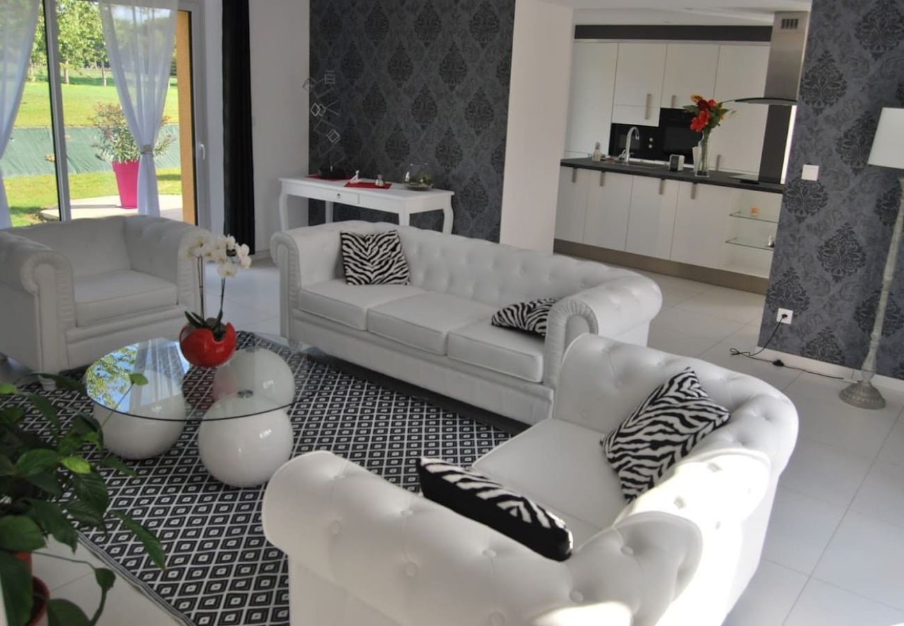 Country house in Moncé-en-Belin - Arnage - Corner - Lodge - Piscine - Rêve au Mans