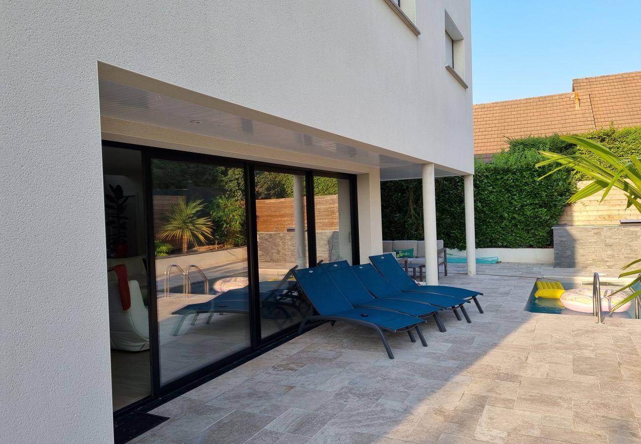 Villa in Le Mans - L'Aigle - Piscine - 10 pers - Rêve au Mans