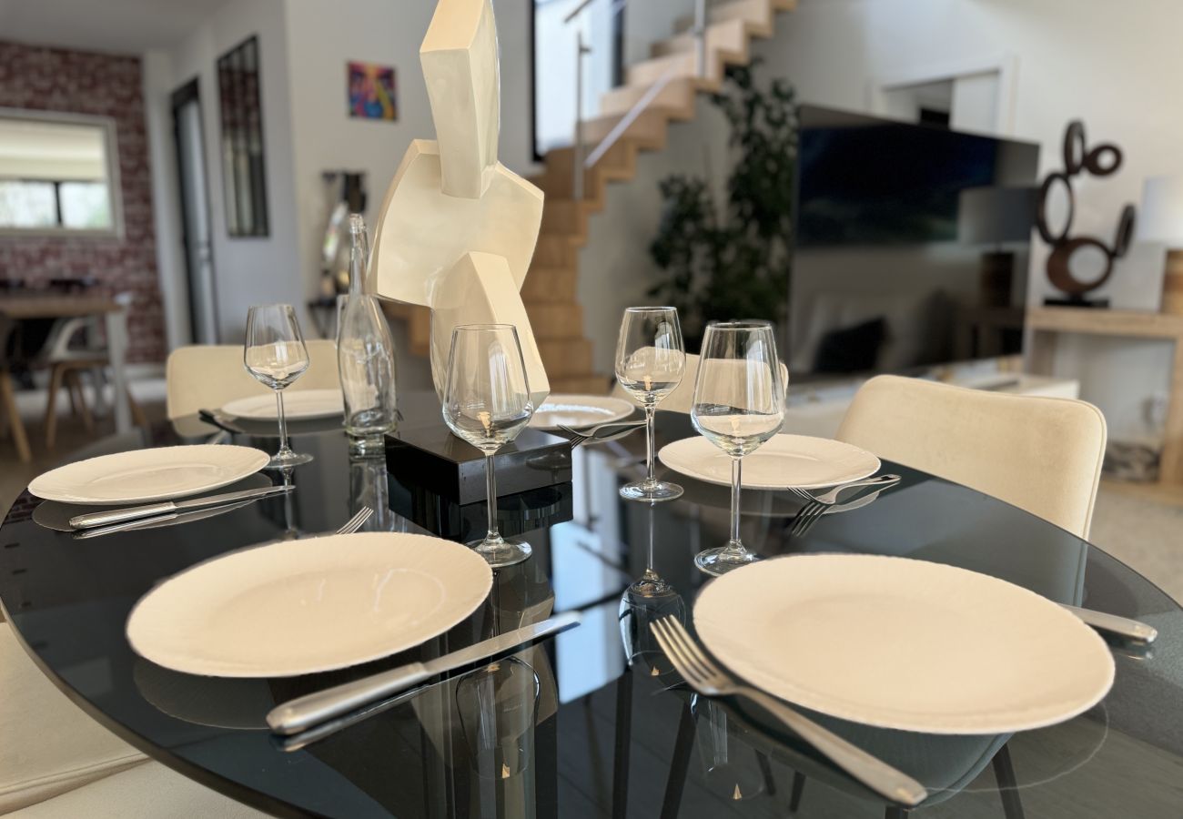 Villa in Le Mans - L'Aigle - Piscine - 10 pers - Rêve au Mans