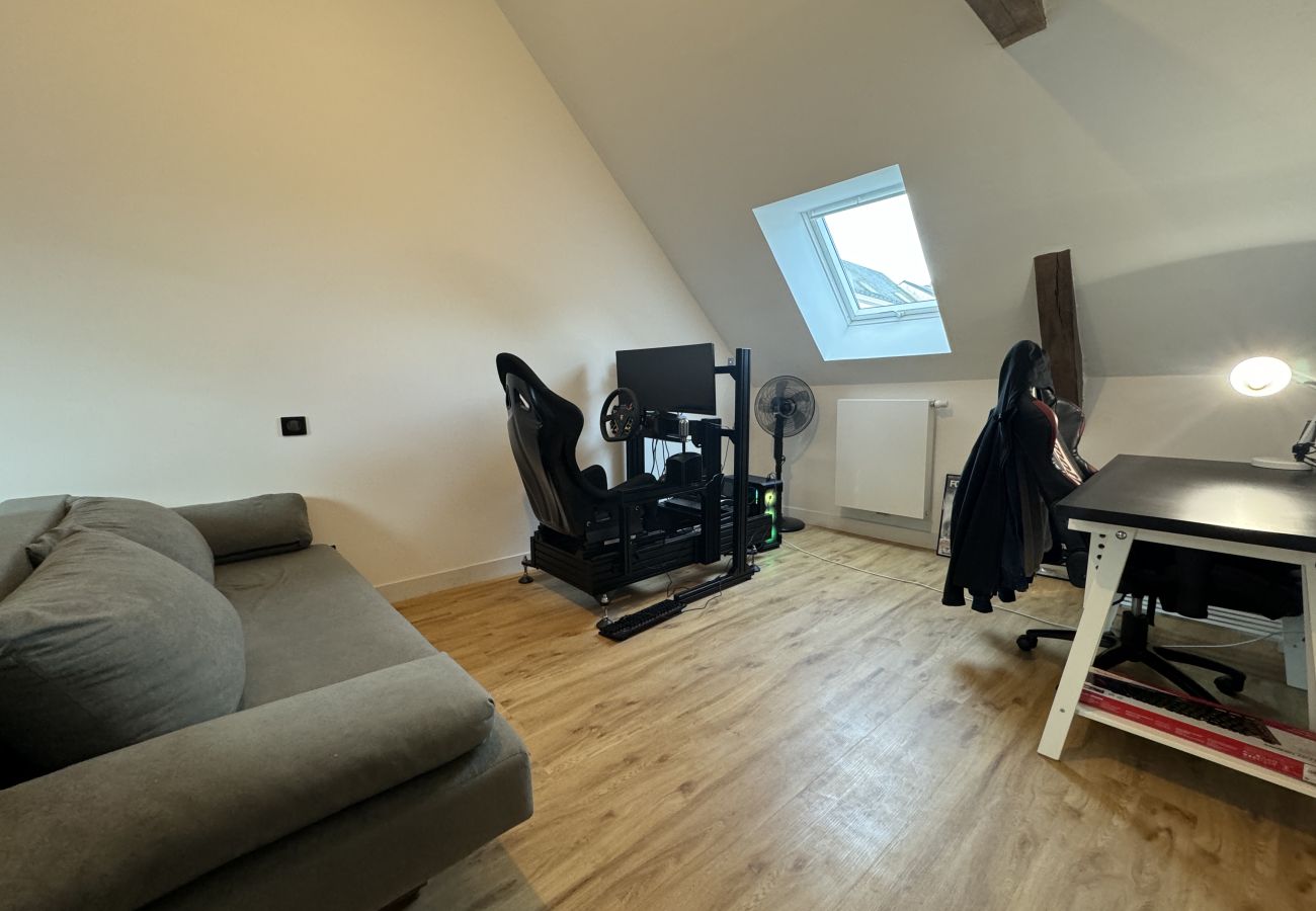 House in Le Mans - Le Garage des 24 heure