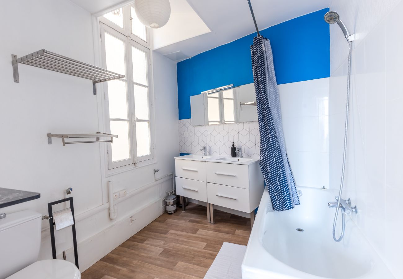 Villa in Le Mans - Villa Barillerie 1870 - Centre - 24 personnes