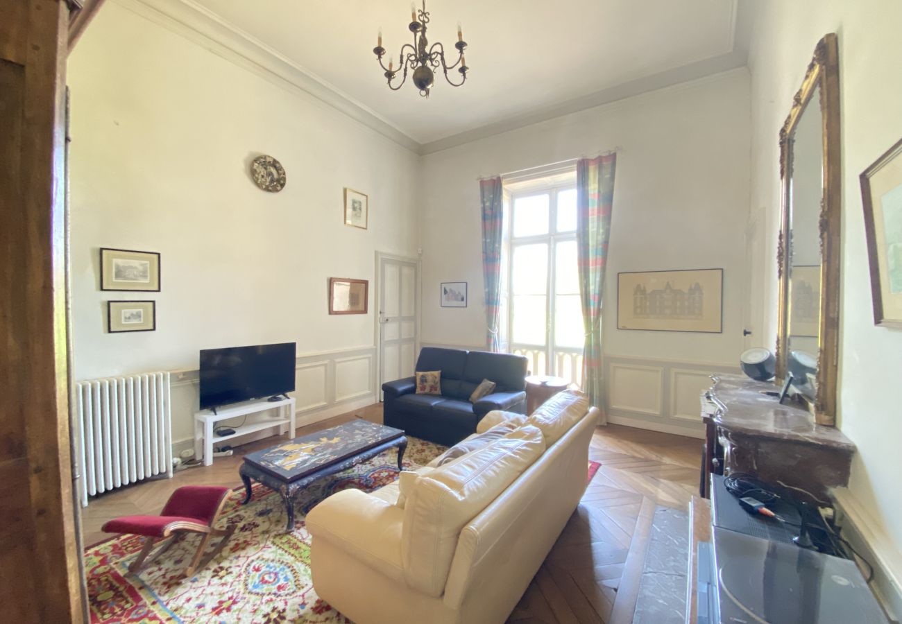 Country house in Maigné - El Castillo - Nature - Rivière - 15 pers - Rêve au Mans
