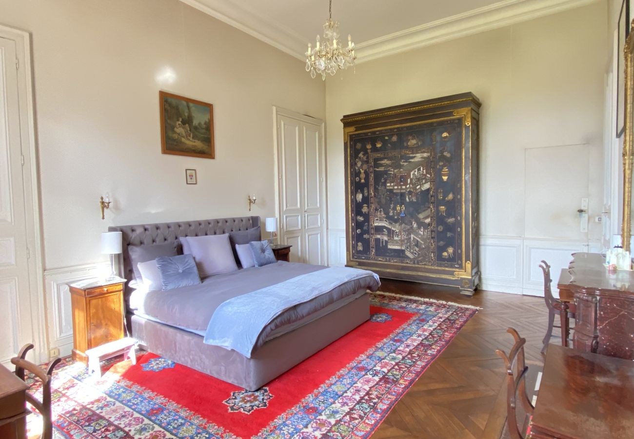 Country house in Maigné - El Castillo - Nature - Rivière - 15 pers - Rêve au Mans