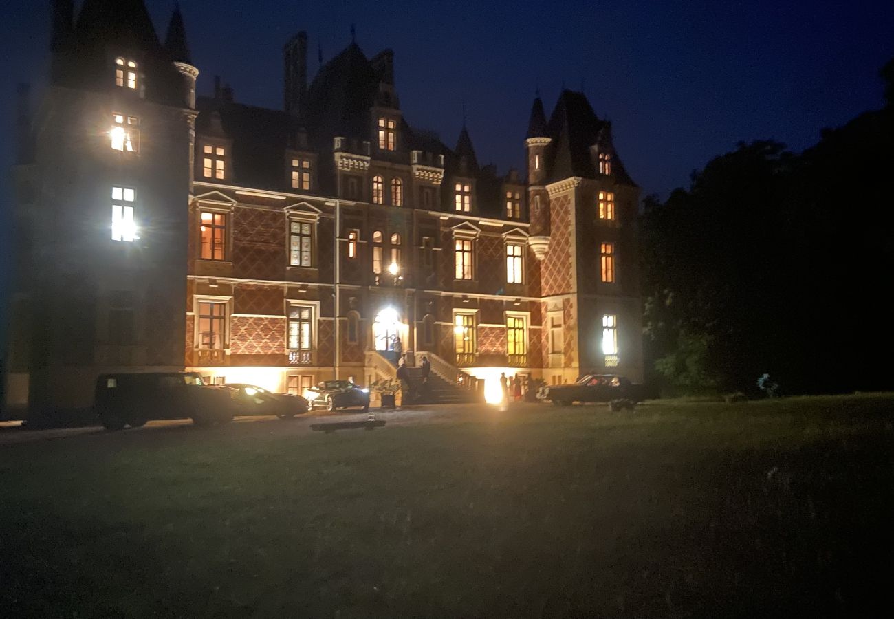 Country house in Maigné - El Castillo - Nature - Rivière - 15 pers - Rêve au Mans
