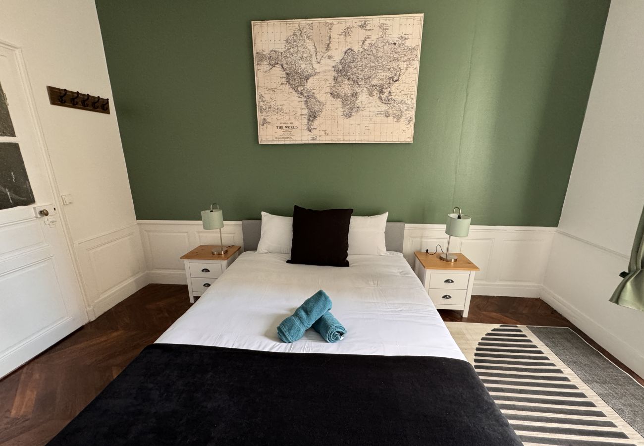 Apartment in Le Mans - Sherlock Holmes - Home - 4 pers - Rêve au Mans