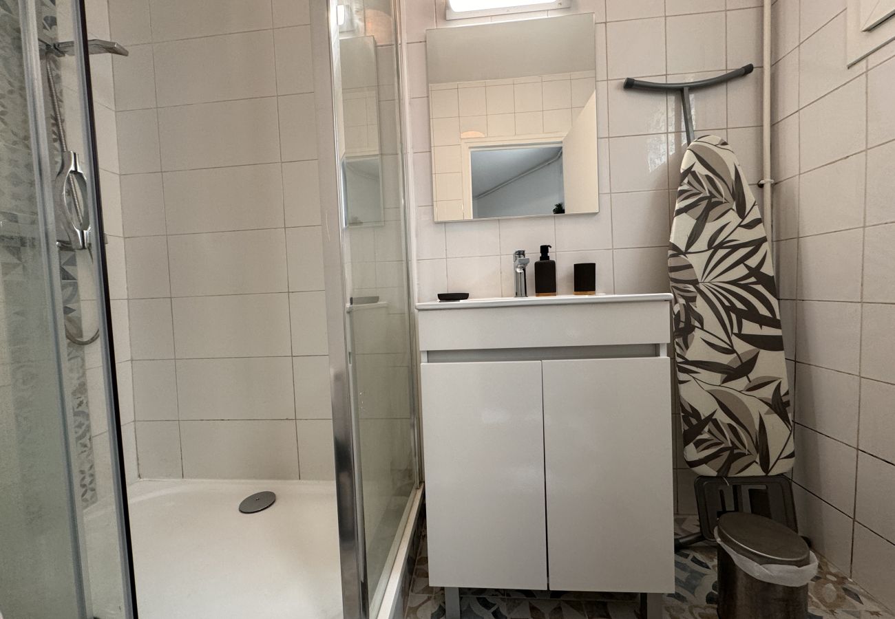 Apartment in Le Mans - Sherlock Holmes - Home - 4 pers - Rêve au Mans