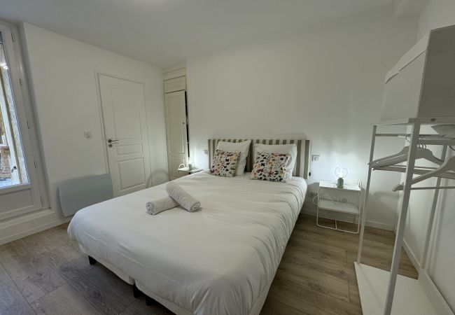 Apartment in Le Mans - Les lys jaune - 4pers - Rêve au Mans Apartment in Le Mans - Les lys jaune - 4pers - Rêve au Mans