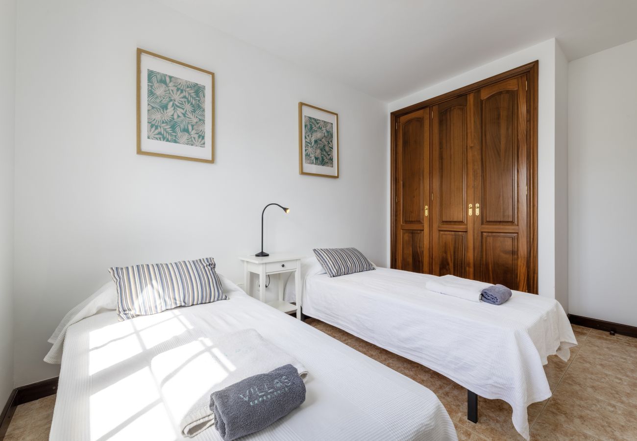 House in Arrieta  - 