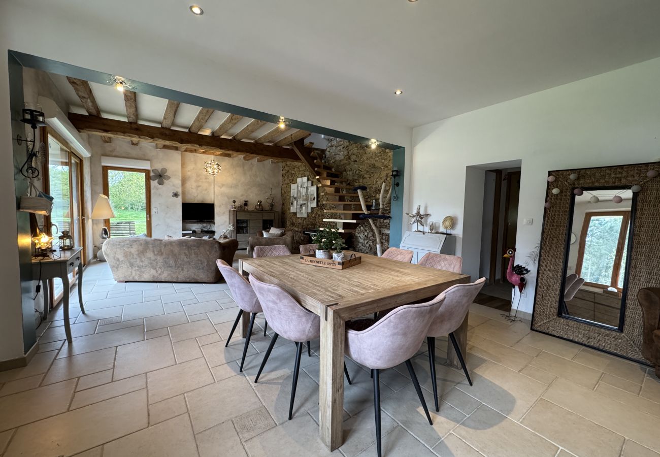 House in Roézé-sur-Sarthe - La Parenthèse Verte - 8pers - Piscine - Rêve au Mans