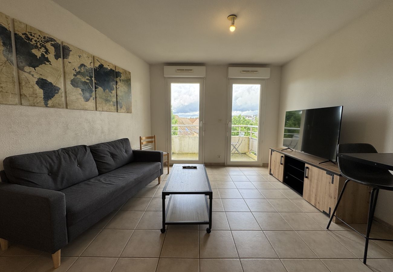 Apartment in Le Mans - La Pause des 24H - 4pers - Wi-Fi - Rêve au Mans