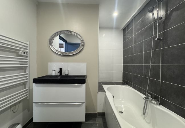 House in Le Mans - Le Saint Victeur - 8pers - Babyfoot - Rêve au Mans House in Le Mans - Le Saint Victeur - 8pers - Babyfoot - Rêve au Mans