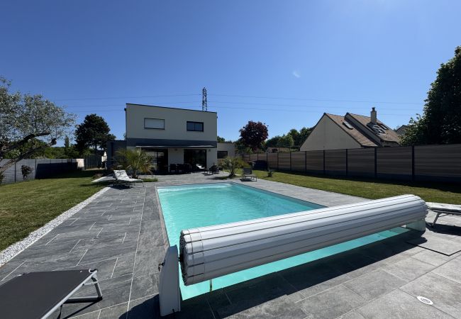 House in Changé - La Villa DS - 9pers - Piscine - Rêve au Mans House in Changé - La Villa DS - 9pers - Piscine - Rêve au Mans