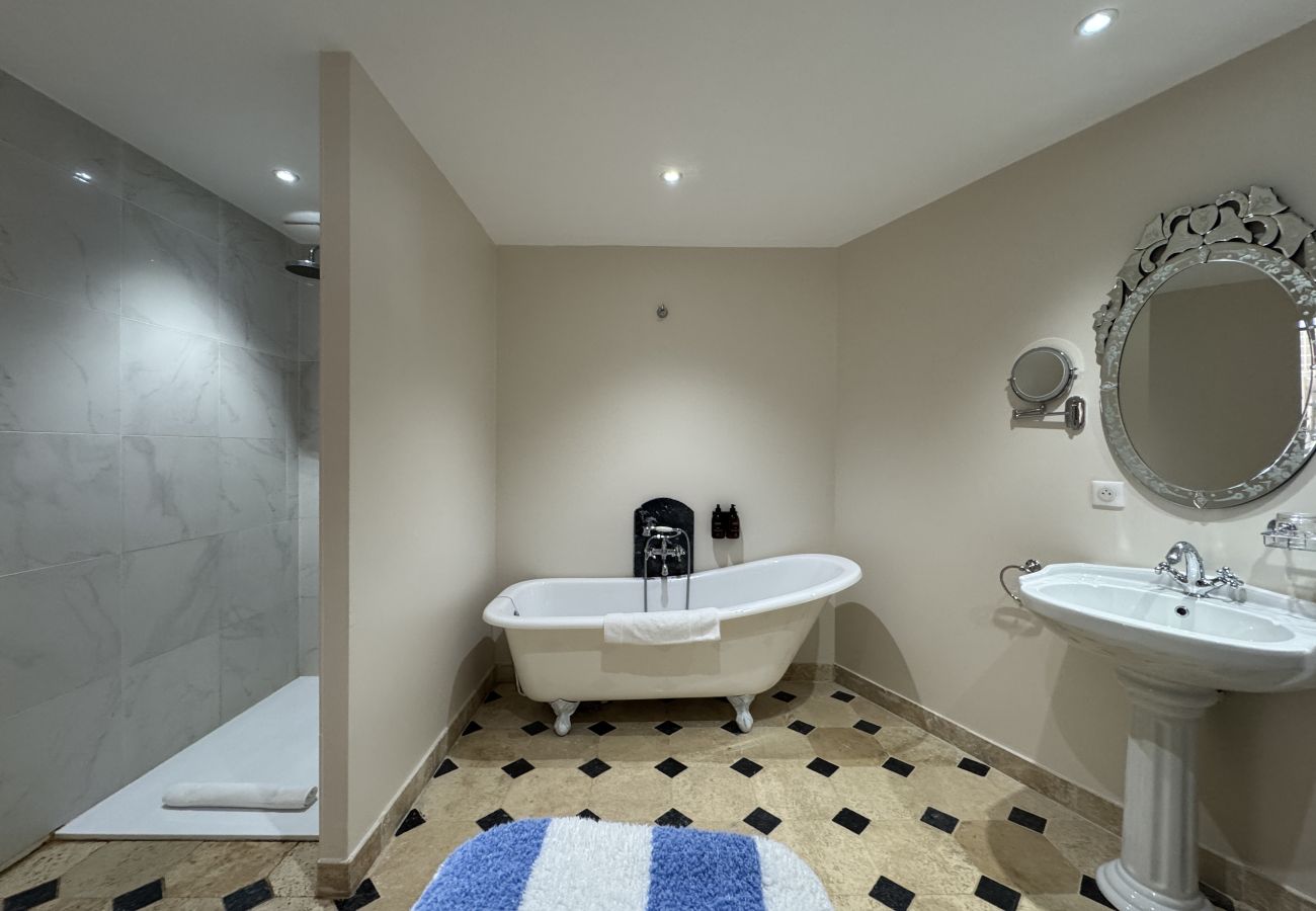Country house in Trangé - Domaine de la Groirie - 29pers - 24h du Mans - Rêve au Mans