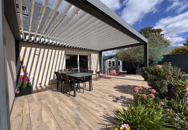 House in Moncé-en-Belin - Les Charmes - 8pers - Piscine - Rêve au Mans House in Moncé-en-Belin - Les Charmes - 8pers - Piscine - Rêve au Mans