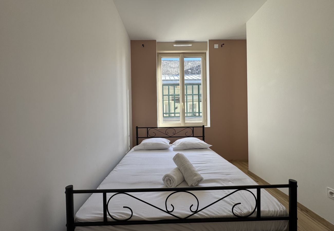 Apartment in Le Grand-Lucé - Le Repos Urbain - 3pers - Rêve au Mans