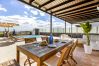 Villa à Tías - Villa 22; piscine, vue sur la mer, climatisation, jusqu'à six personnes.  Villa à Tías - Villa 22; piscine, vue sur la mer, climatisation, jusqu'à six personnes.