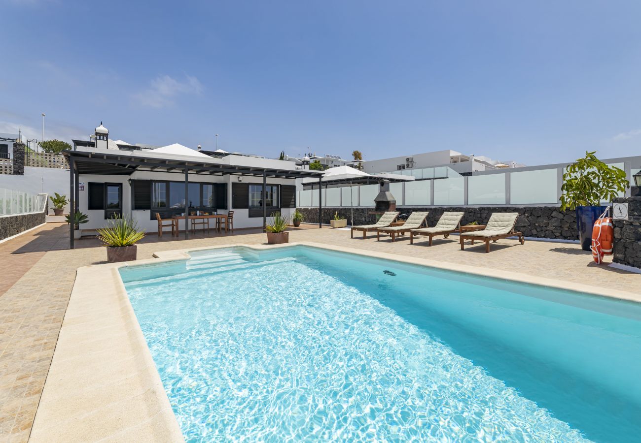 Villa à Tías - Villa 21, luxueuse villa avec piscine chauffée 