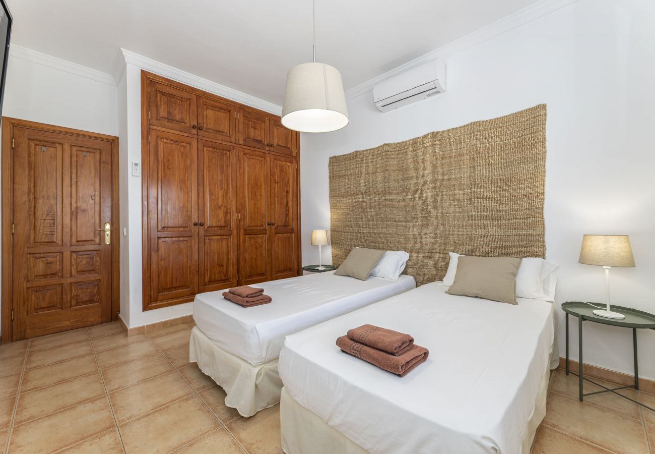 Villa à Tías - Villa 21, luxueuse villa avec piscine chauffée 