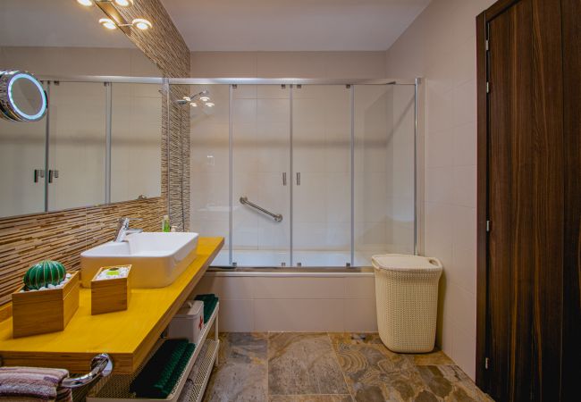 Maison à Playa Blanca - La niña bonita - villa au bord de la piscine avec vue sur la mer Maison à Playa Blanca - La niña bonita - villa au bord de la piscine avec vue sur la mer