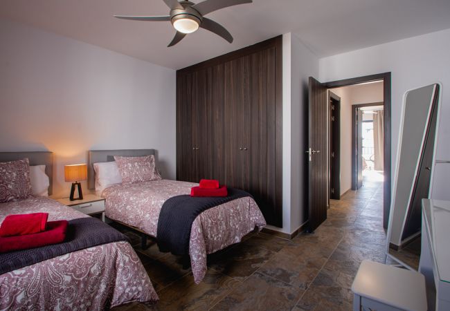 Maison à Playa Blanca - La niña bonita - villa au bord de la piscine avec vue sur la mer Maison à Playa Blanca - La niña bonita - villa au bord de la piscine avec vue sur la mer