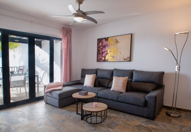 Maison à Playa Blanca - La niña bonita - villa au bord de la piscine avec vue sur la mer Maison à Playa Blanca - La niña bonita - villa au bord de la piscine avec vue sur la mer