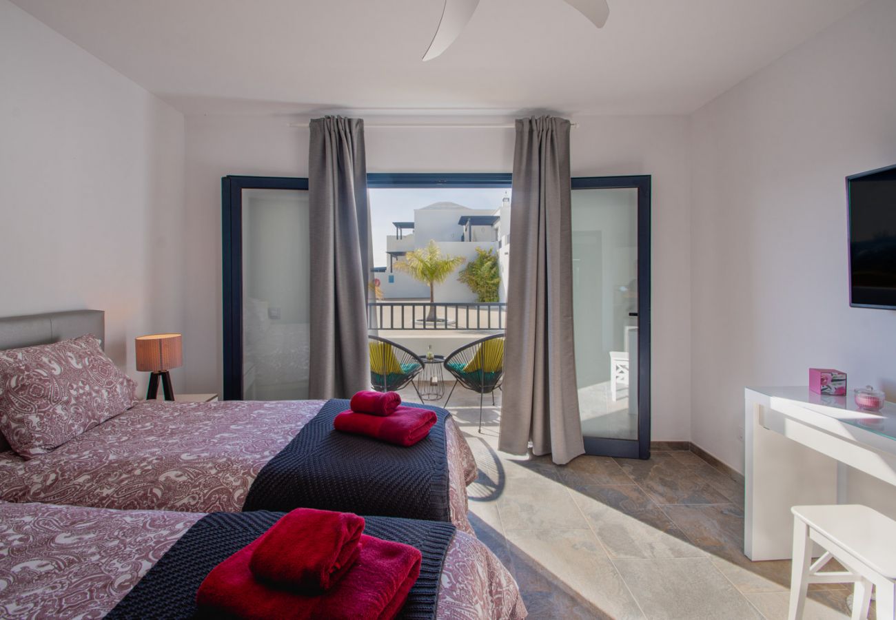 Maison à Playa Blanca - La niña bonita - villa au bord de la piscine avec vue sur la mer